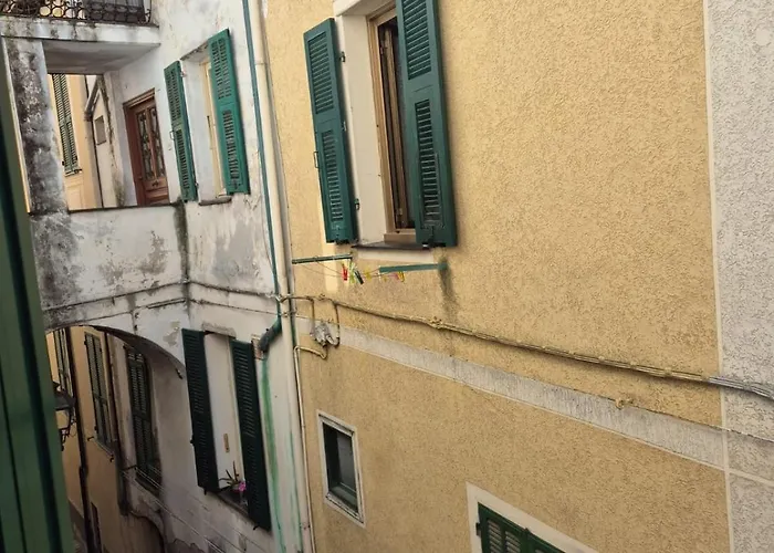 Ca Du Bersaglie In Centro Di Badalucco